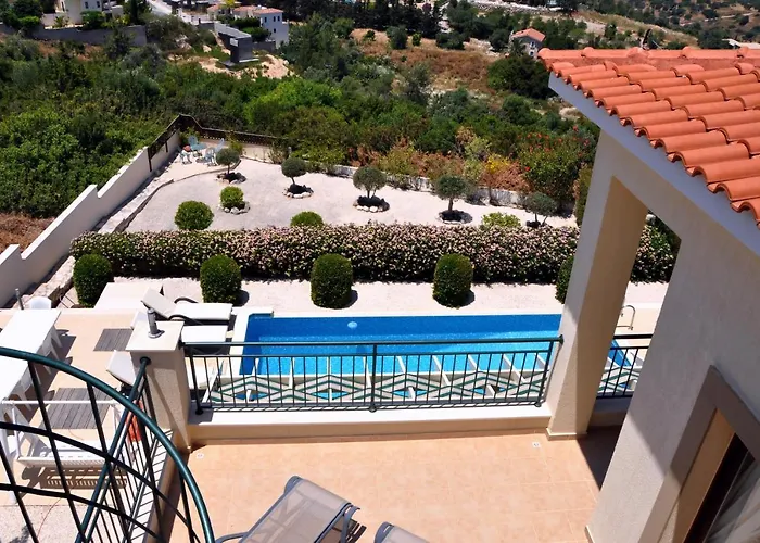 ヴィラ Zefyros ネオ・チョリオ